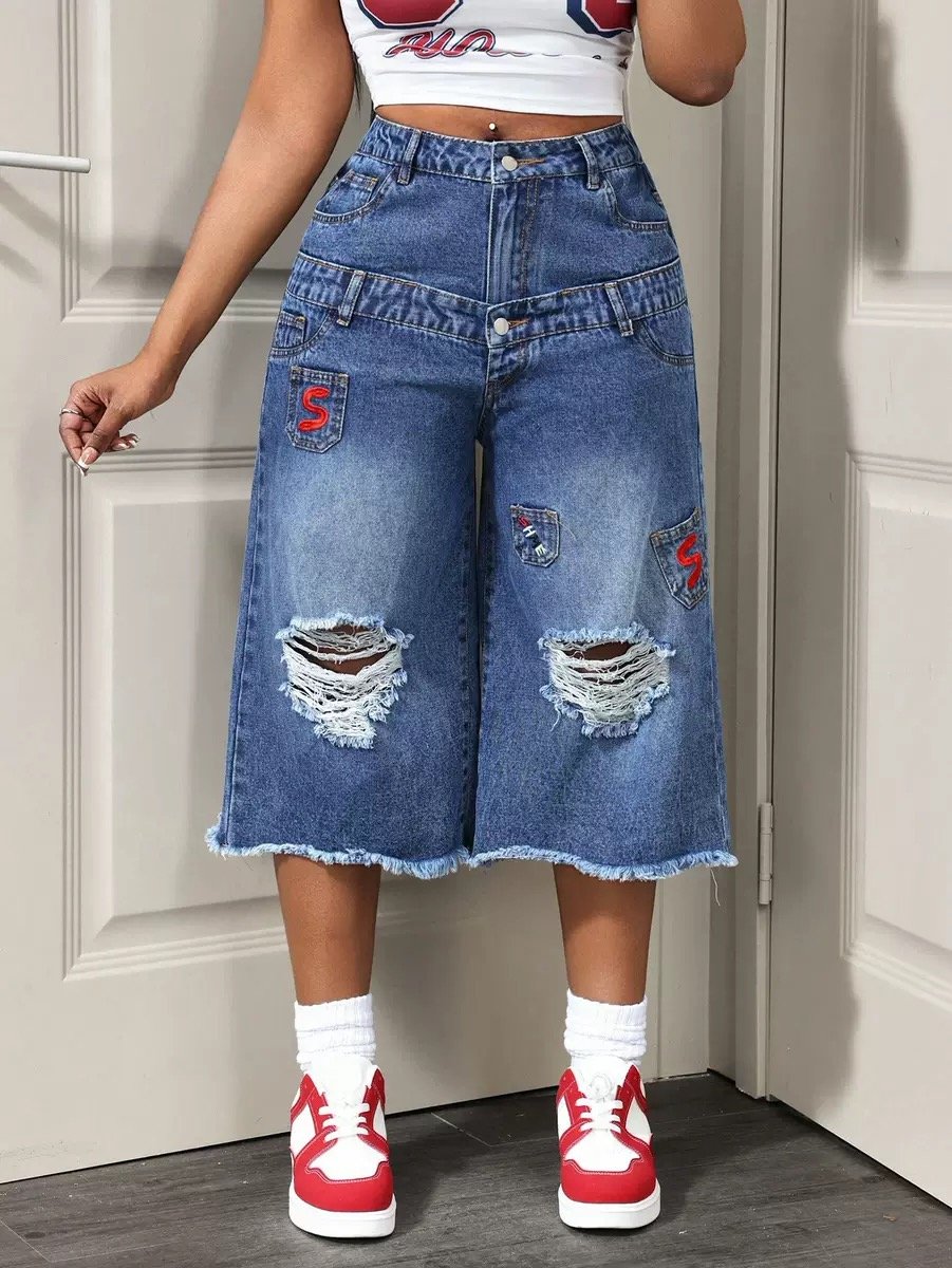 Women’s distressed Denim Bermuda Short — view 6